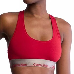 Calvin Klein Red Racerback Sports Bra M